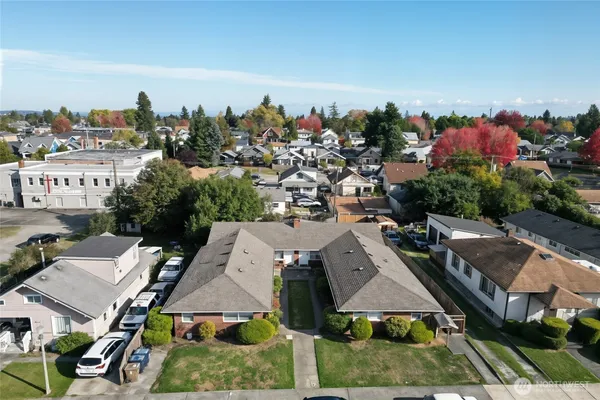 an aerial view of multiple house