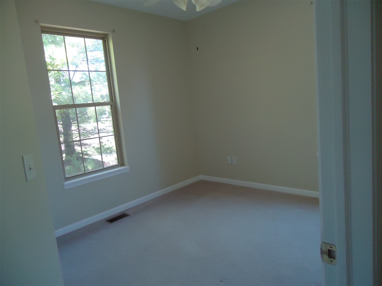 4711 Oak Way Roscoe, IL 61073 - Photo 13 of 14 Gallery Image 13