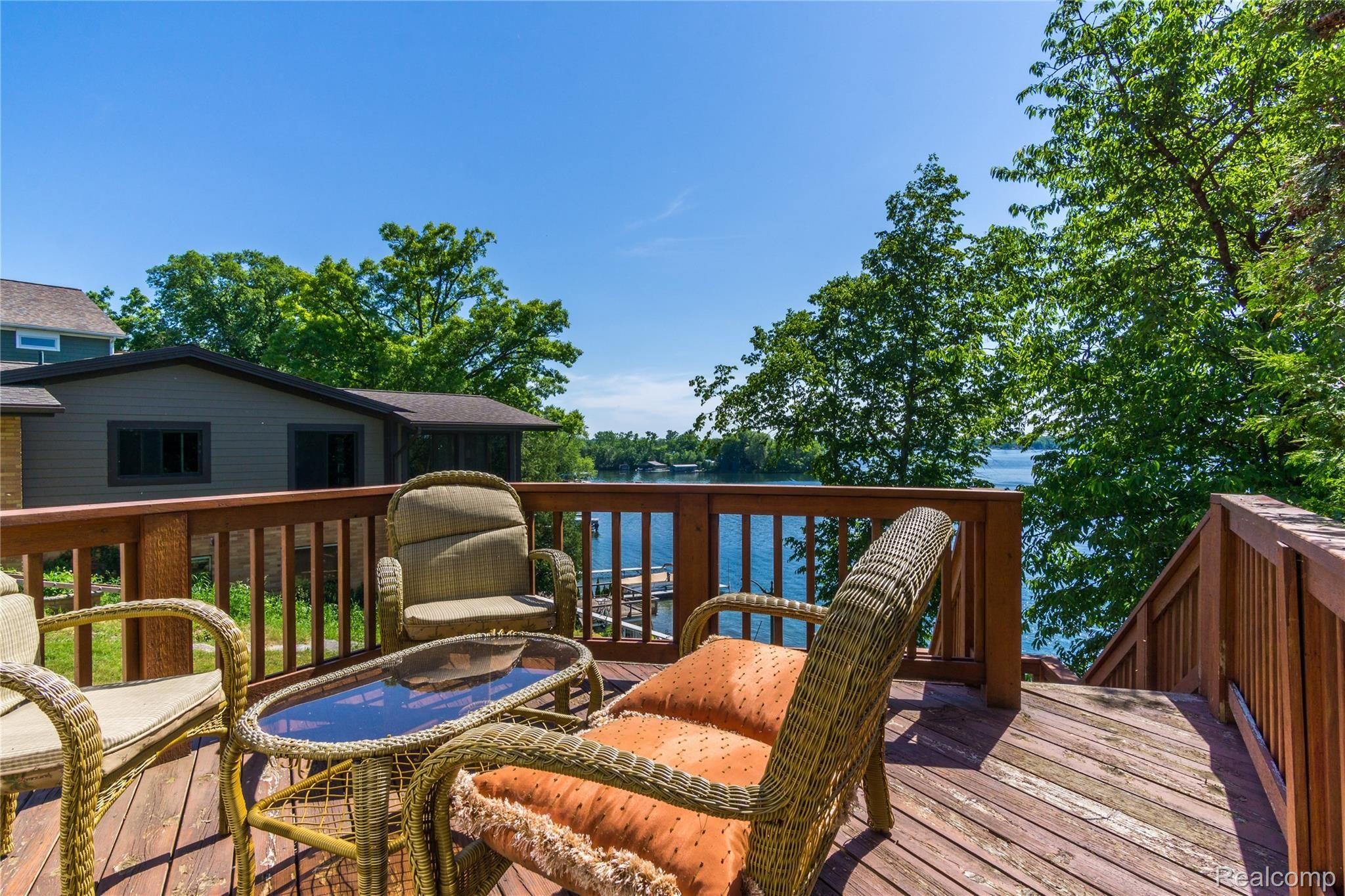 3517 Ormond Road White Lake, MI 48383 - Photo 35 of 52 Exteriors 22.jpg