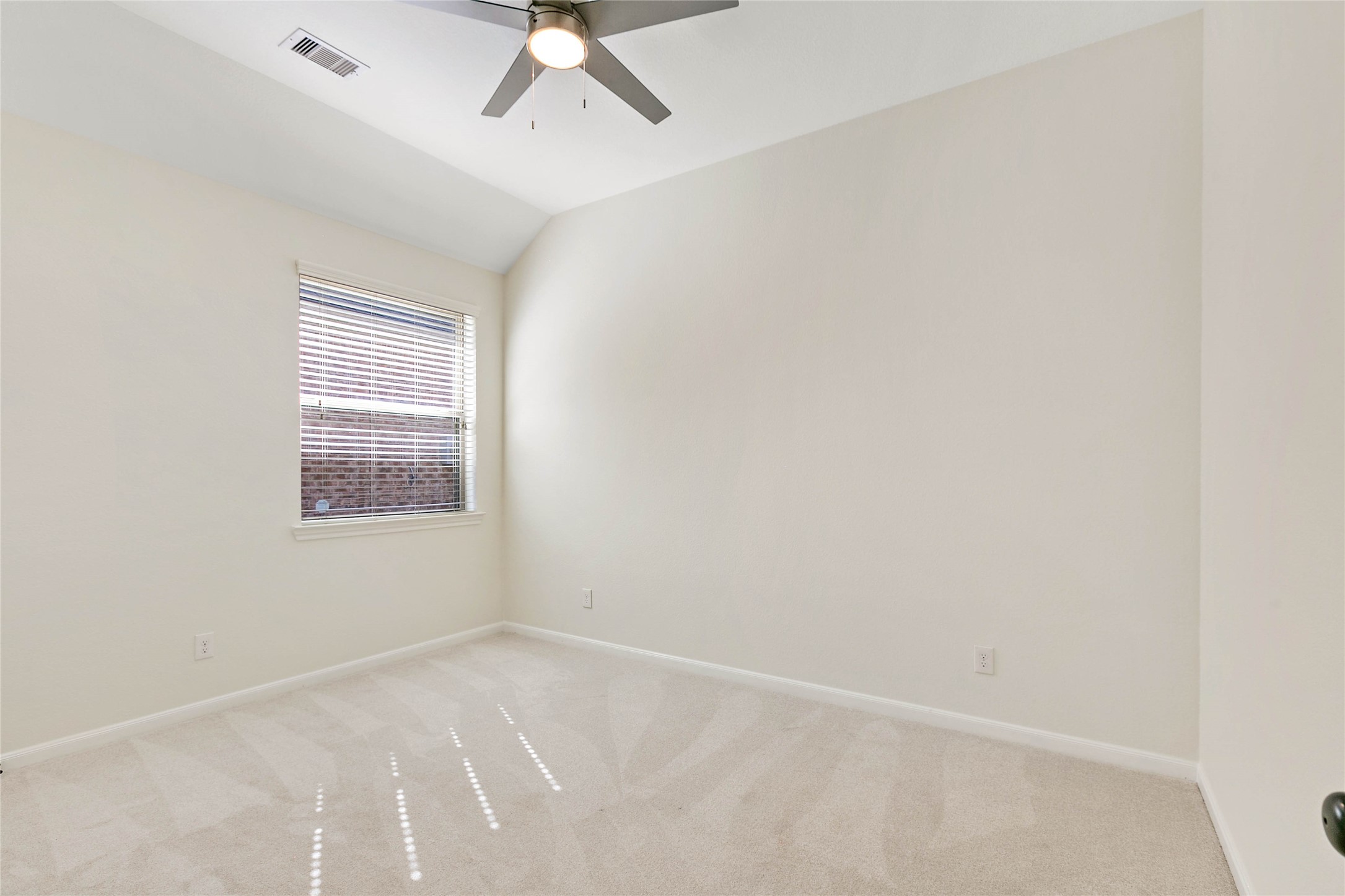 35 East Wolf Cabin Circle Spring, TX 77389 - Photo 20 of 33