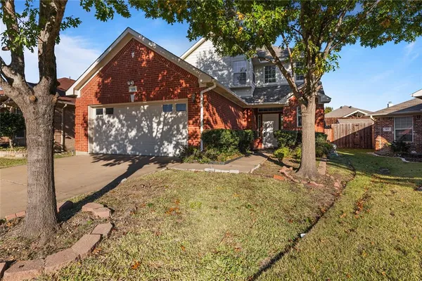 $2,500 | 809 Slaughter Lane, Euless, TX 76040