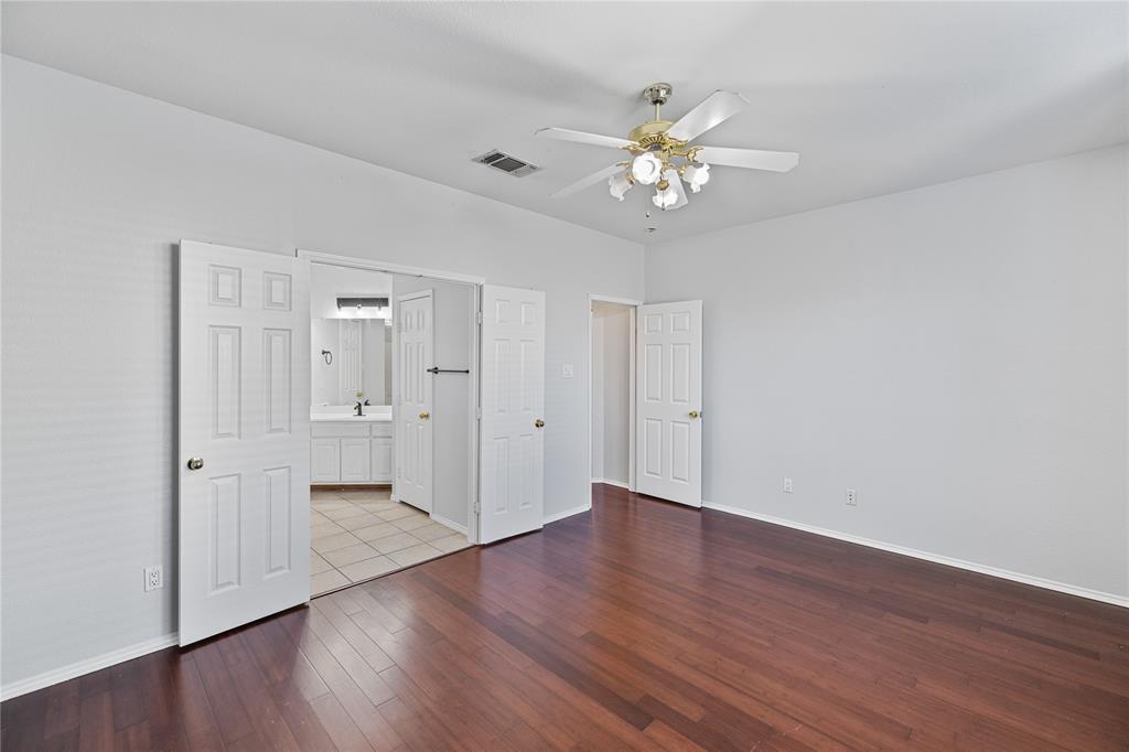 809 Slaughter Lane Euless, TX 76040 - Photo 14 of 29