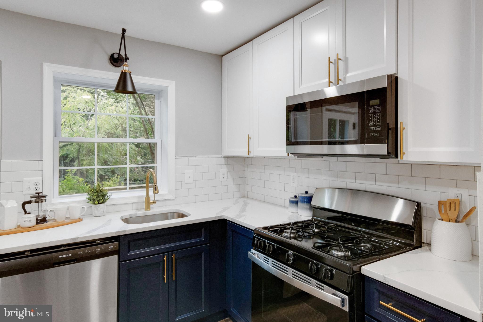1944 Edgewood Road Towson, MD 21286 - Photo 14 of 37 Large Window and Subway Tile Backsplash