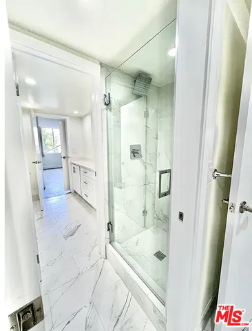 $4,350 | 468 South Roxbury Drive, Unit 303, Beverly Hills, CA 90212