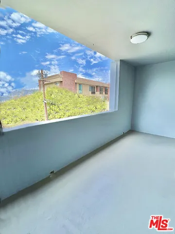 $4,350 | 468 South Roxbury Drive, Unit 303, Beverly Hills, CA 90212