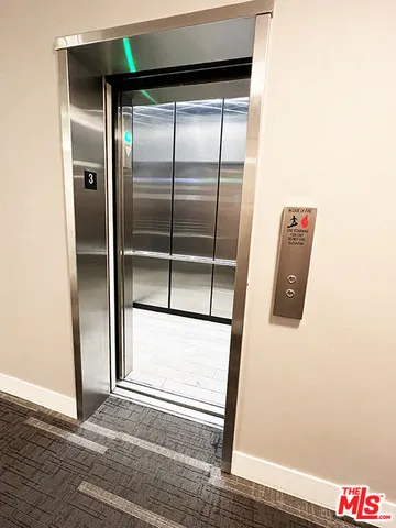 $4,350 | 468 South Roxbury Drive, Unit 303, Beverly Hills, CA 90212