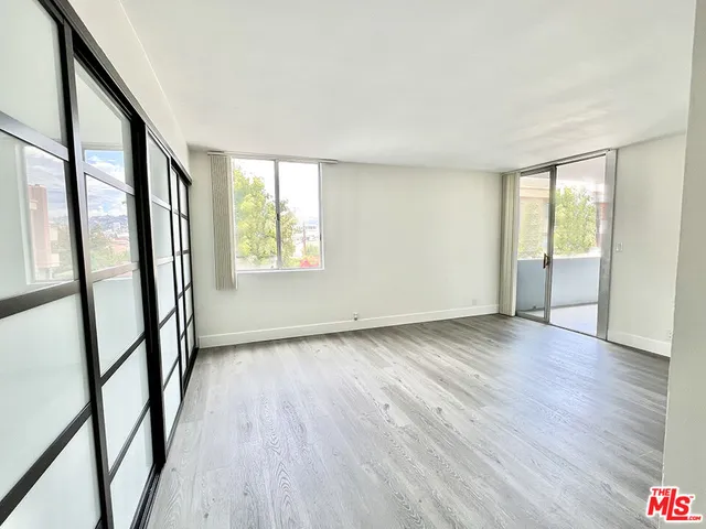 $4,350 | 468 South Roxbury Drive, Unit 303, Beverly Hills, CA 90212