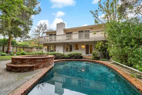 a picture of a floor plan