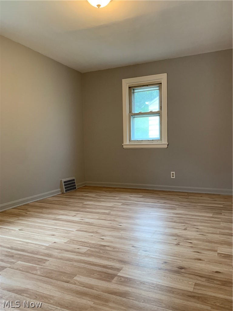 21105 Hansen Road Maple Heights, OH 44137 - Photo 10 of 24 Gallery Image 10
