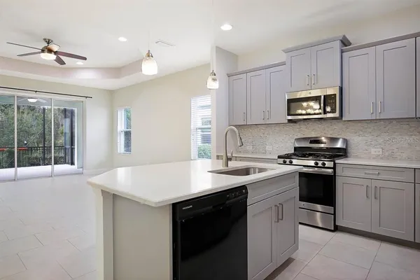 $2,350 | 13576 Circa Crossing Drive, Lithia, FL 33547