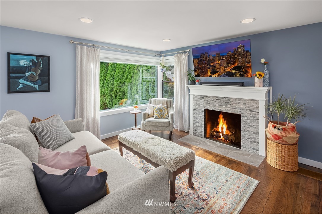 3536 Southwest Austin Street Seattle, WA 98126 - Photo 2 of 24 Gallery Image 2