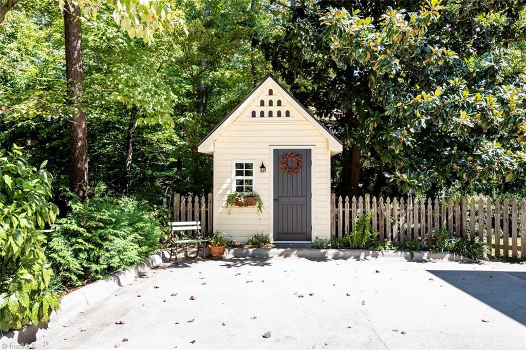 1028 Sweetbriar Road High Point, NC 27262 - Photo 21 of 24 Gallery Image 21