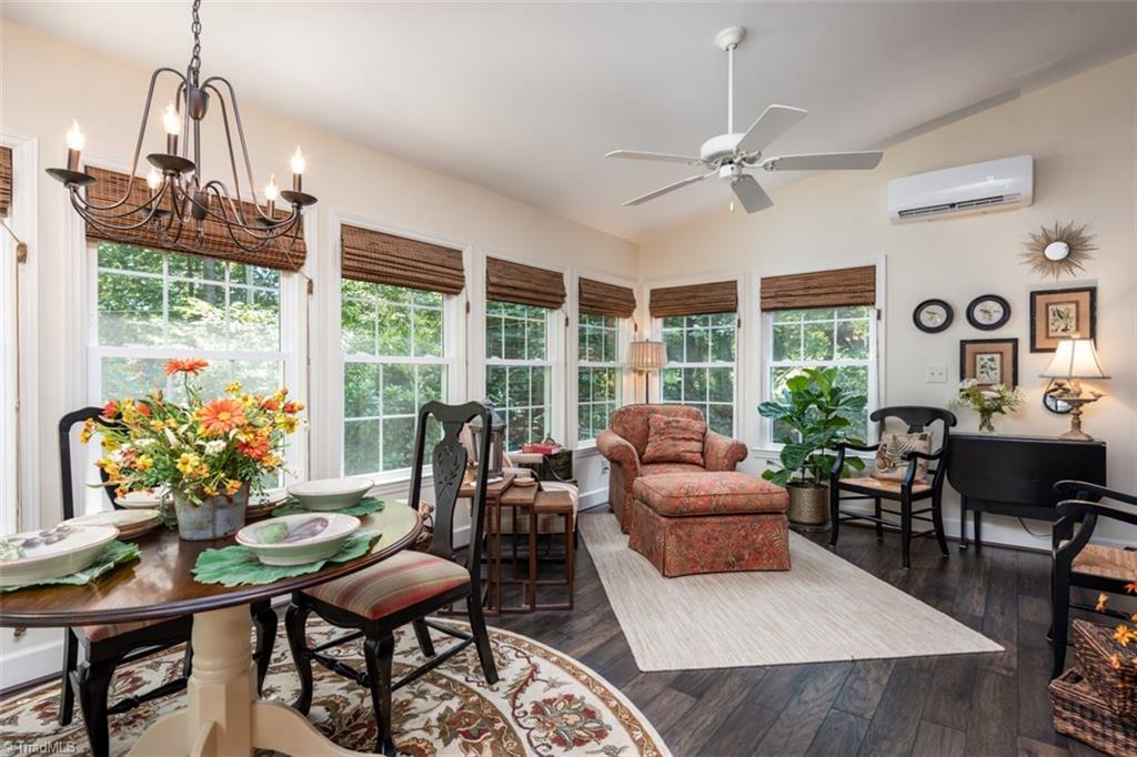 1028 Sweetbriar Road High Point, NC 27262 - Photo 10 of 24 Gallery Image 10