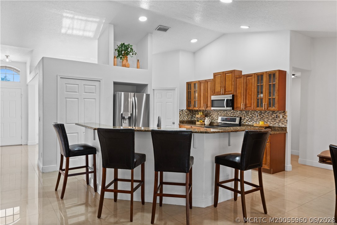 3041 Southeast Wake Road Port St. Lucie, FL 34984 - Photo 6 of 38 Gallery Image 6