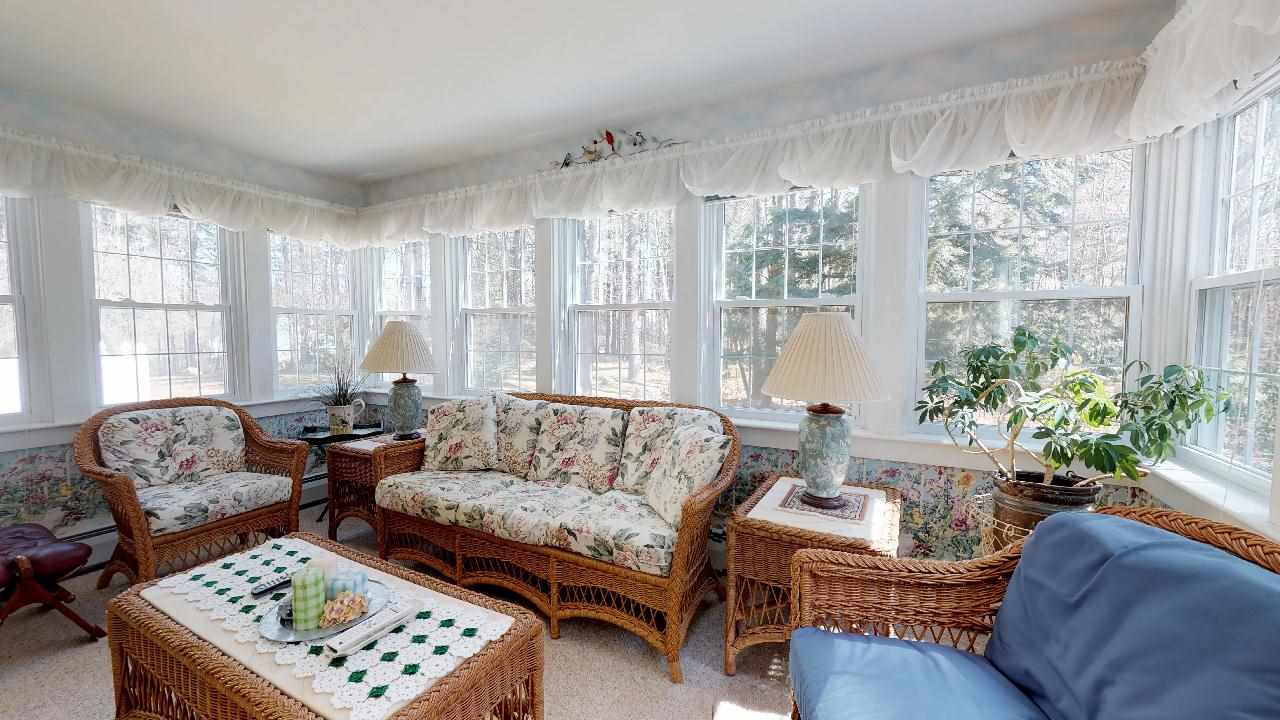 49 Governor Wentworth Road Amherst, NH 03031 - Photo 14 of 40