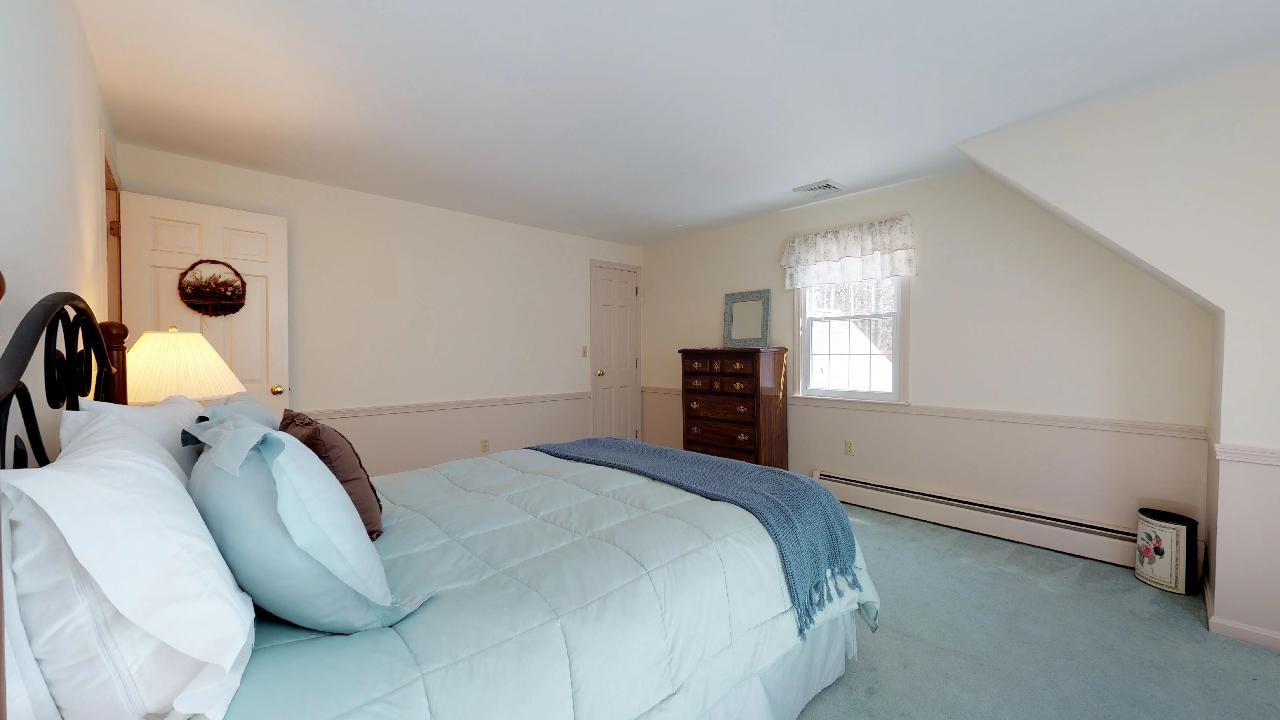 49 Governor Wentworth Road Amherst, NH 03031 - Photo 29 of 40