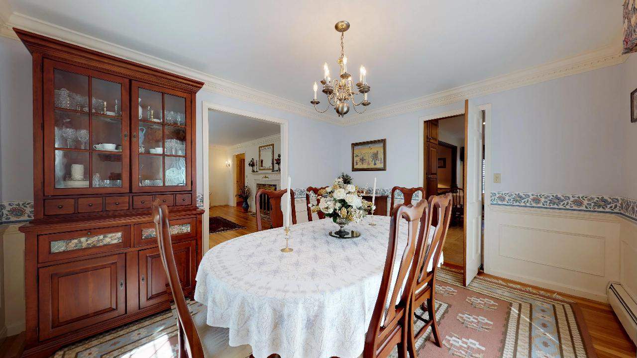 49 Governor Wentworth Road Amherst, NH 03031 - Photo 5 of 40