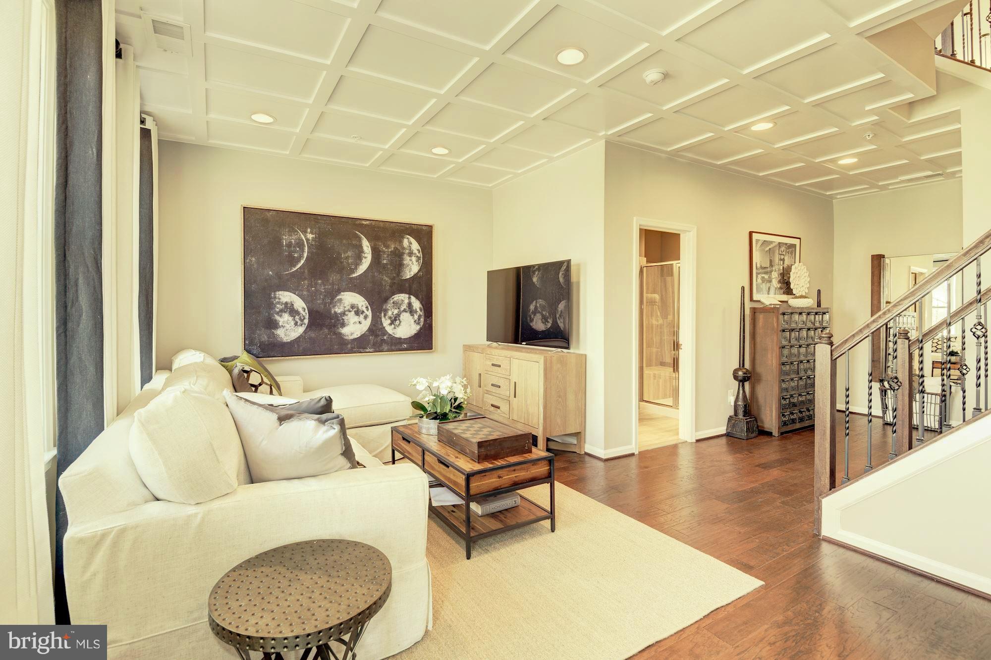9148 Power House Road Lorton, VA 22079 - Photo 3 of 31 Gallery Image 3