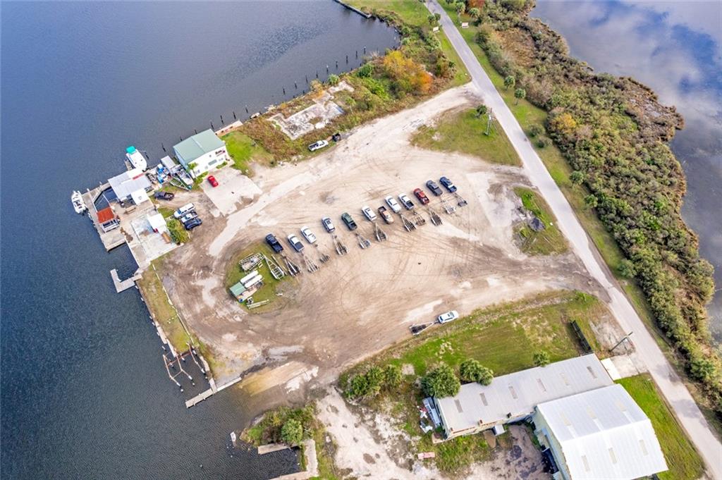 316 Marina Road Chalmette, LA 70043 - Photo 11 of 18