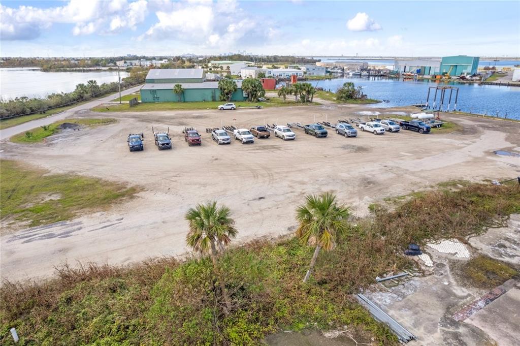 316 Marina Road Chalmette, LA 70043 - Photo 8 of 18