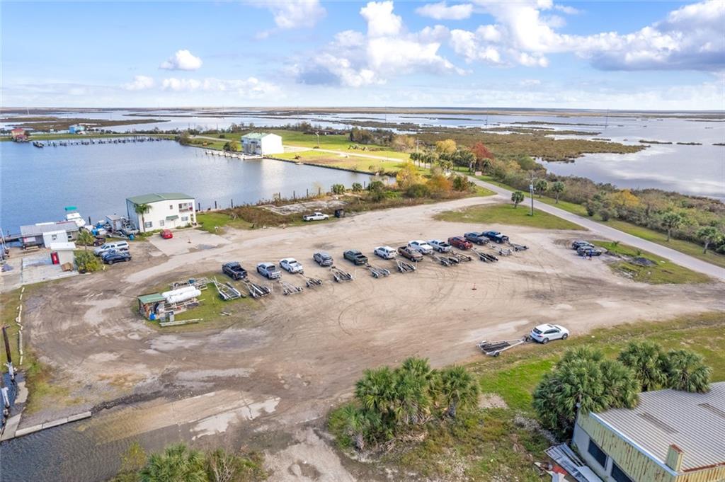316 Marina Road Chalmette, LA 70043 - Photo 10 of 18