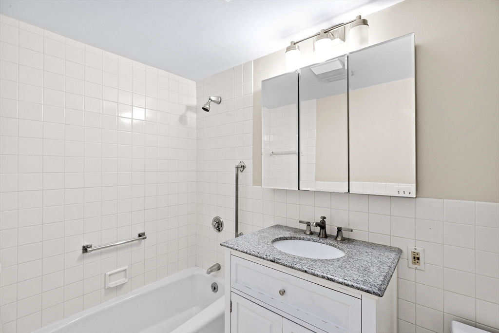 41 Centre Street, Unit 208 Brookline, MA 02446 - Photo 18 of 34