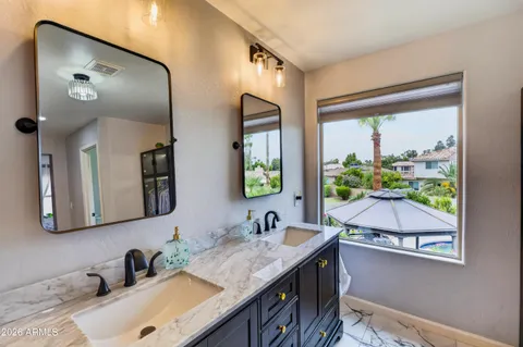$850,000 | 19432 North 36th Way, Phoenix, AZ 85050