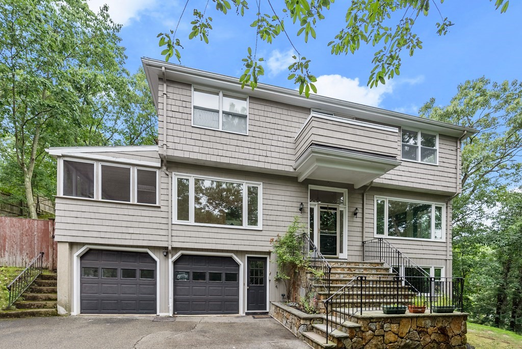 98 Thornberry Road Winchester, MA 01890 - Photo 1 of 20 Gallery Image 1