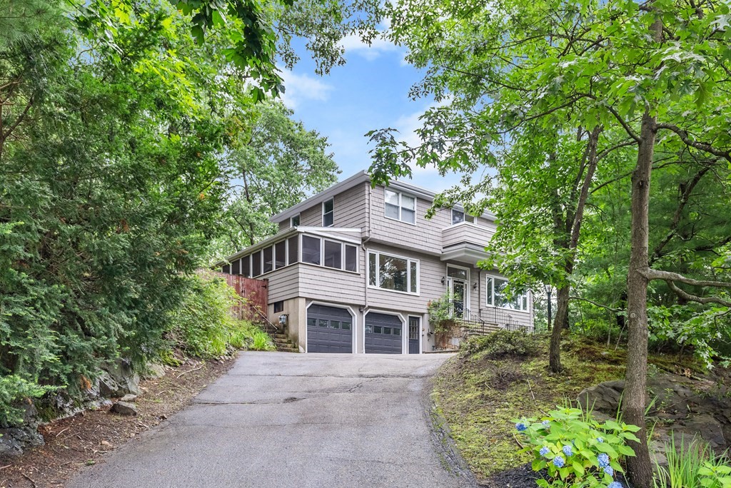 98 Thornberry Road Winchester, MA 01890 - Photo 2 of 20 Gallery Image 2