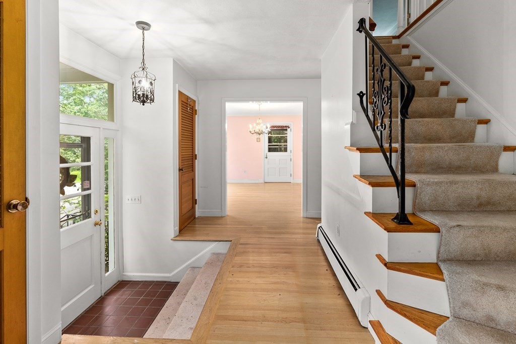 98 Thornberry Road Winchester, MA 01890 - Photo 3 of 20 Gallery Image 3
