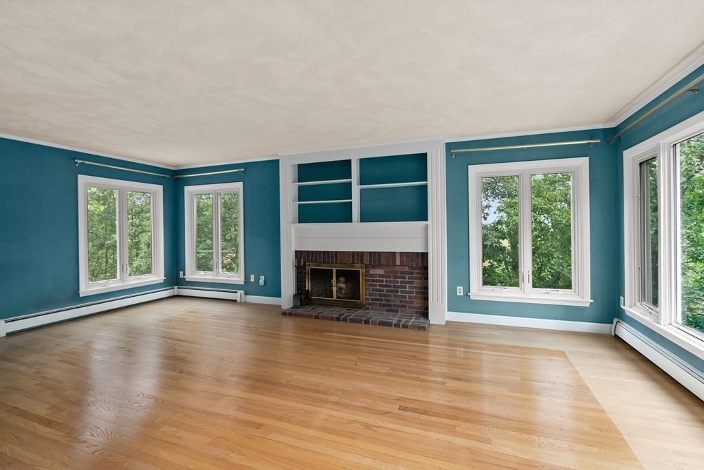 98 Thornberry Road Winchester, MA 01890 - Photo 4 of 20 Gallery Image 4