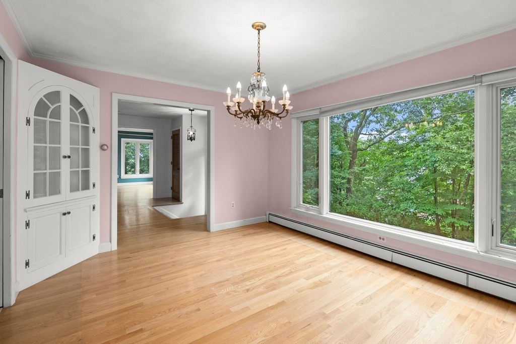 98 Thornberry Road Winchester, MA 01890 - Photo 5 of 20 Gallery Image 5