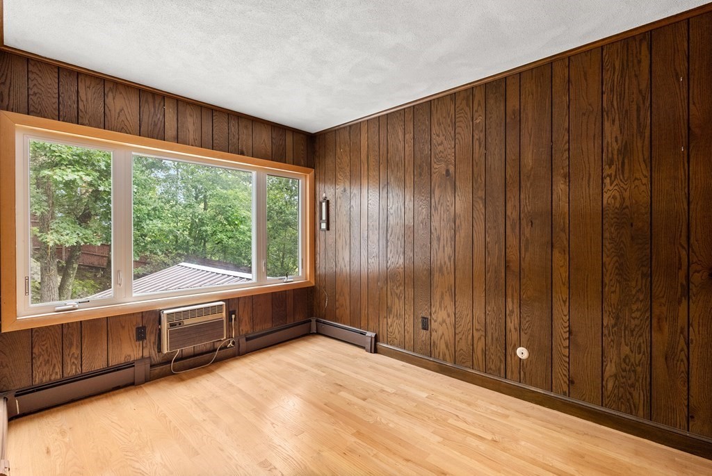 98 Thornberry Road Winchester, MA 01890 - Photo 9 of 20 Gallery Image 9