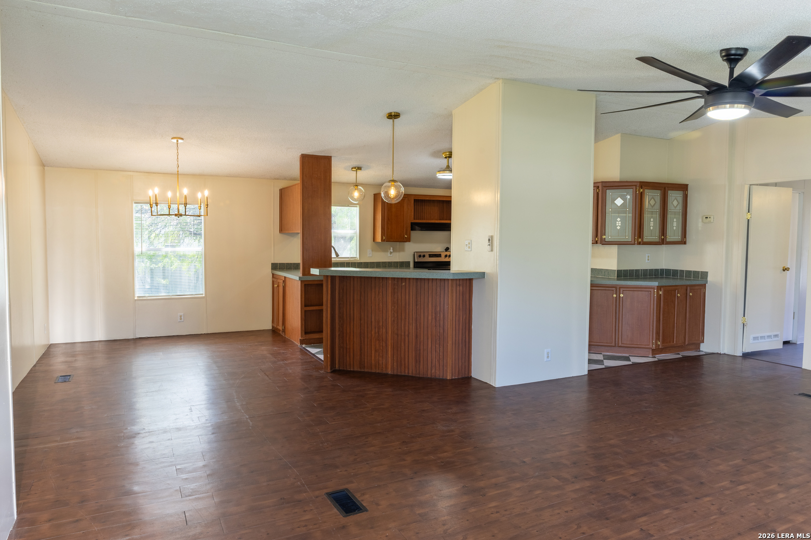 702 North 11th Street Junction, TX 76849 - Photo 4 of 18