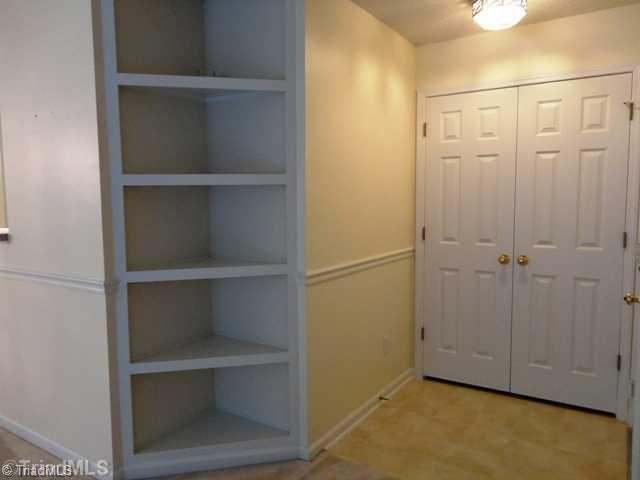 150 James Road, Unit 1C High Point, NC 27265 - Photo 1 of 15 Entry.