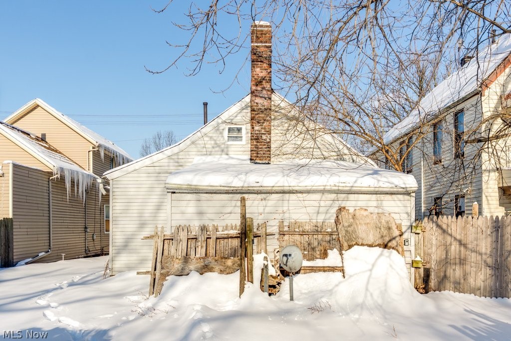 3646 Independence Road Cleveland, OH 44105 - Photo 4 of 5