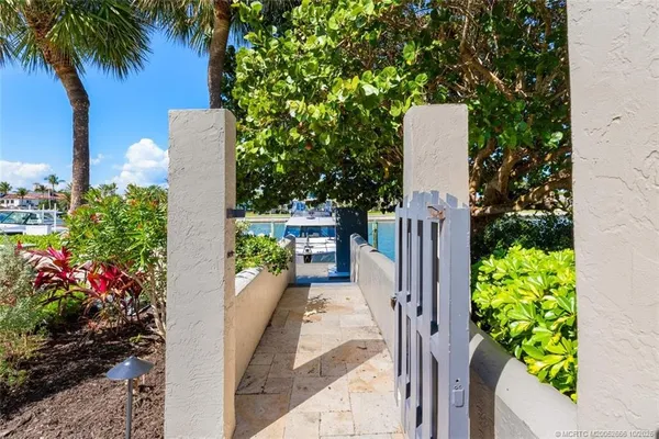 $4,475,000 | 6549 Southeast South Marina Way, Jensen Beach, FL 34957