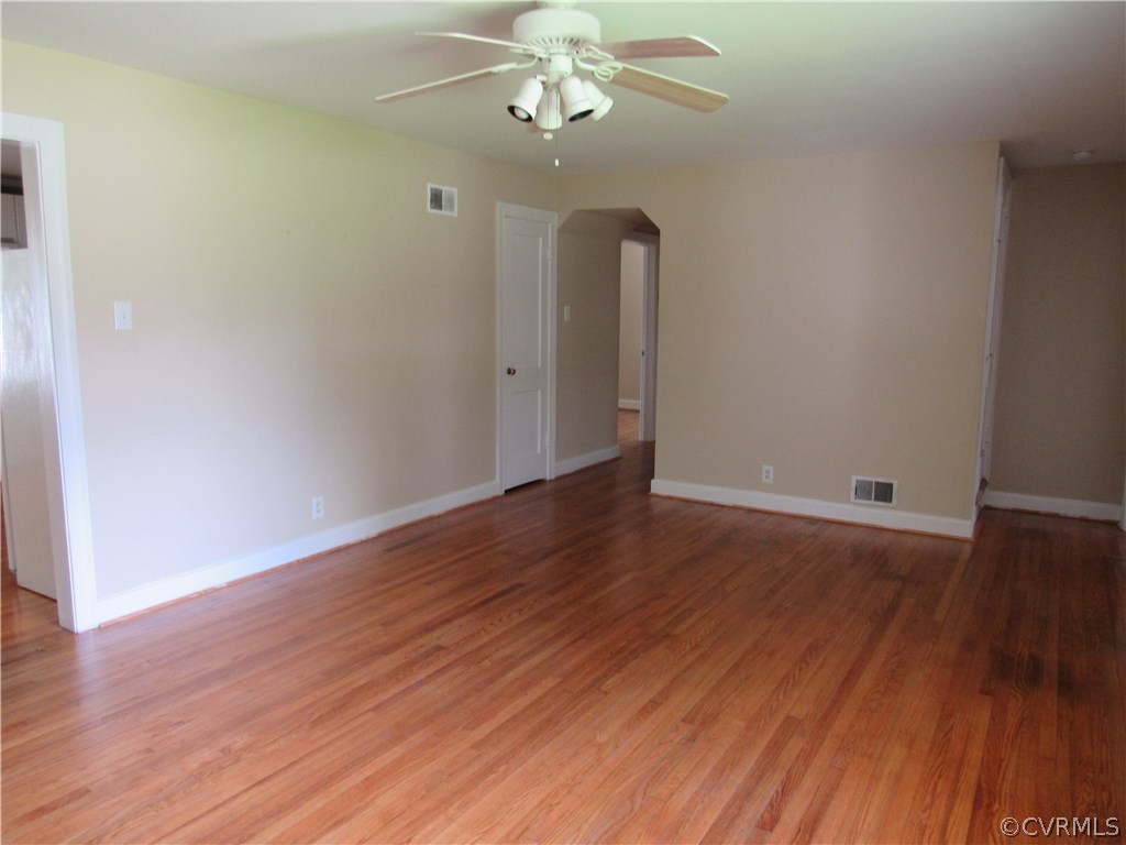 4819 Brook Road Richmond, VA 23227 - Photo 4 of 21 Gallery Image 4