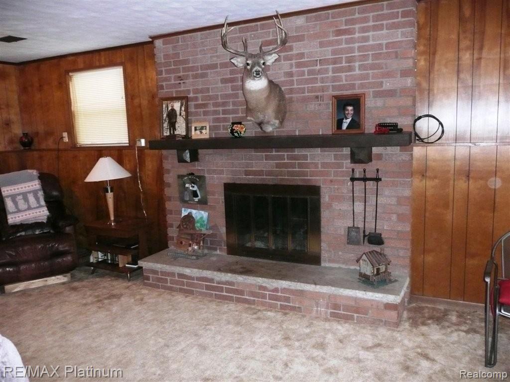 3500 Norton Road Howell, MI 48843 - Photo 9 of 10 Family Room