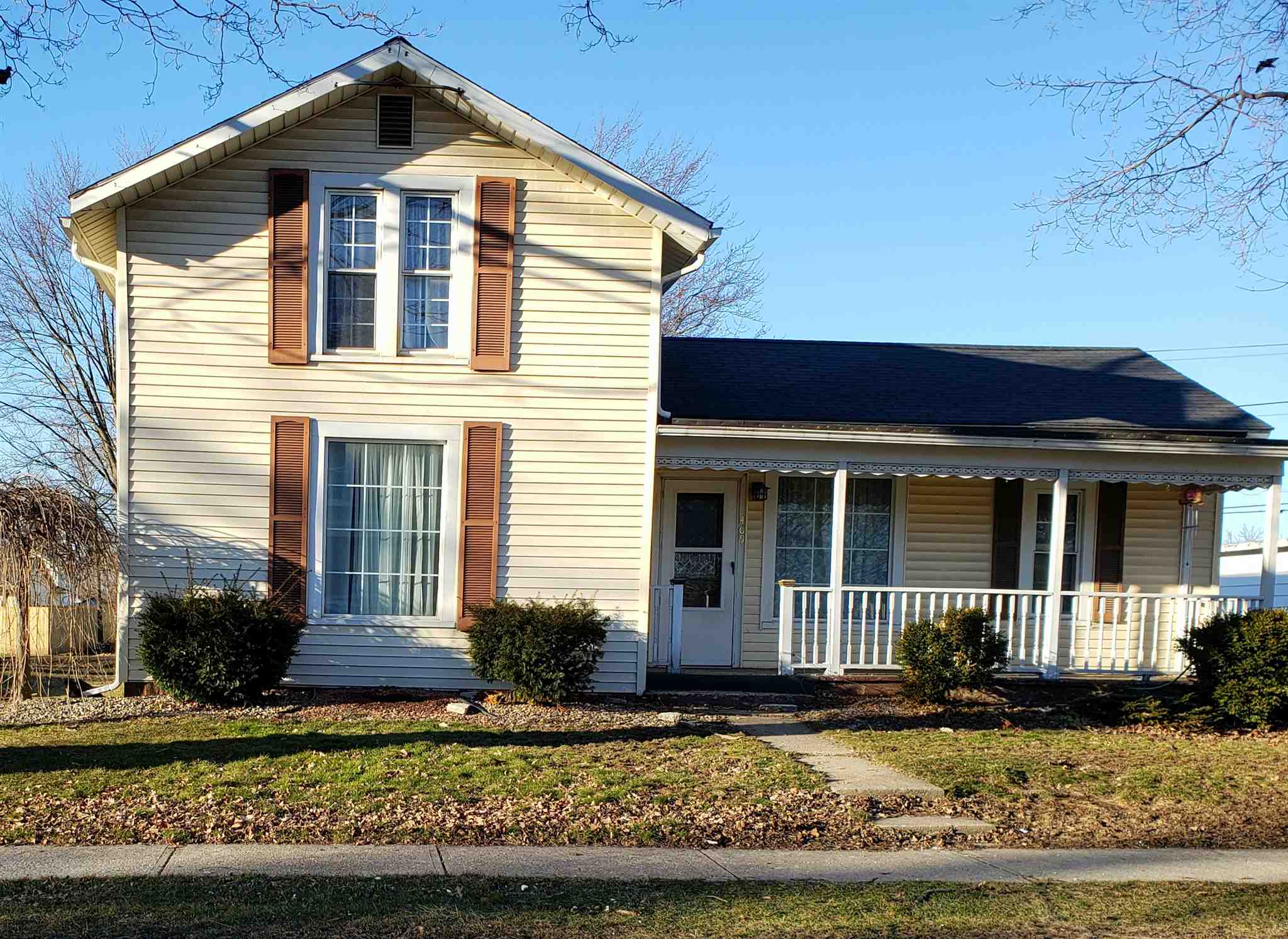 409 East Main Street Butler, IN 46721 - Photo 1 of 23