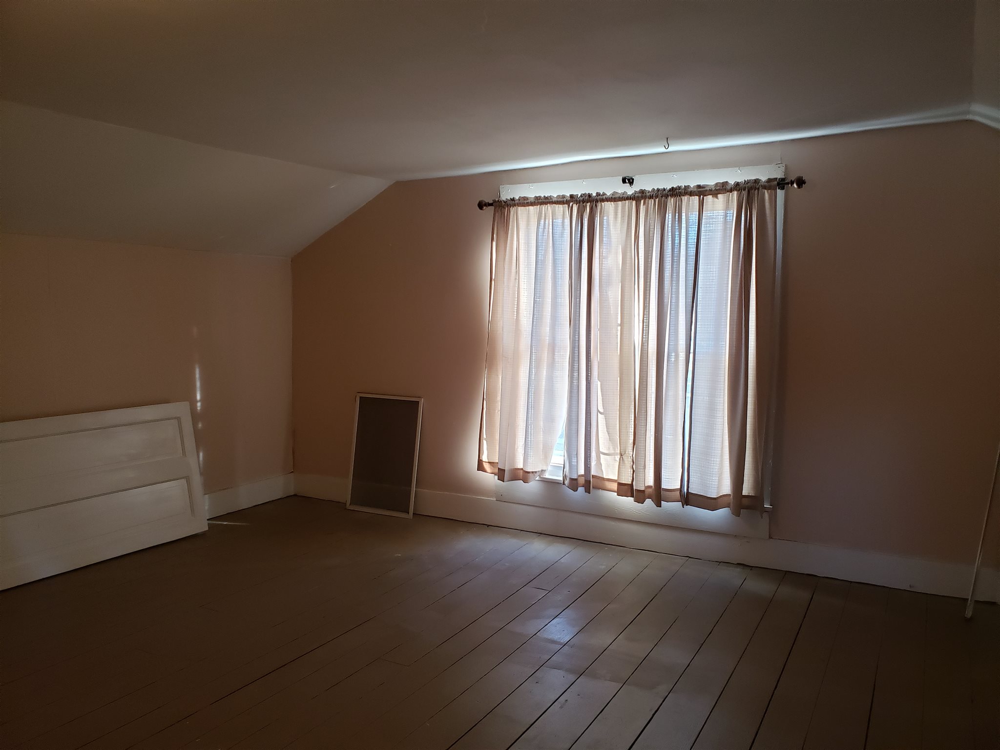 409 East Main Street Butler, IN 46721 - Photo 18 of 23