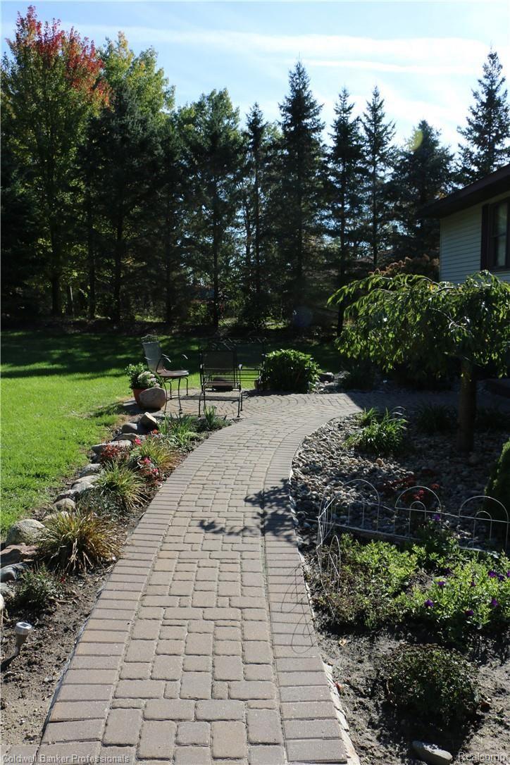1114 South Kern Road Fowlerville, MI 48836 - Photo 6 of 56 Professionally Landscaped