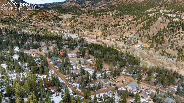 $350,000 | 6720 Spruce Avenue, Green Mountain Falls, CO 80819