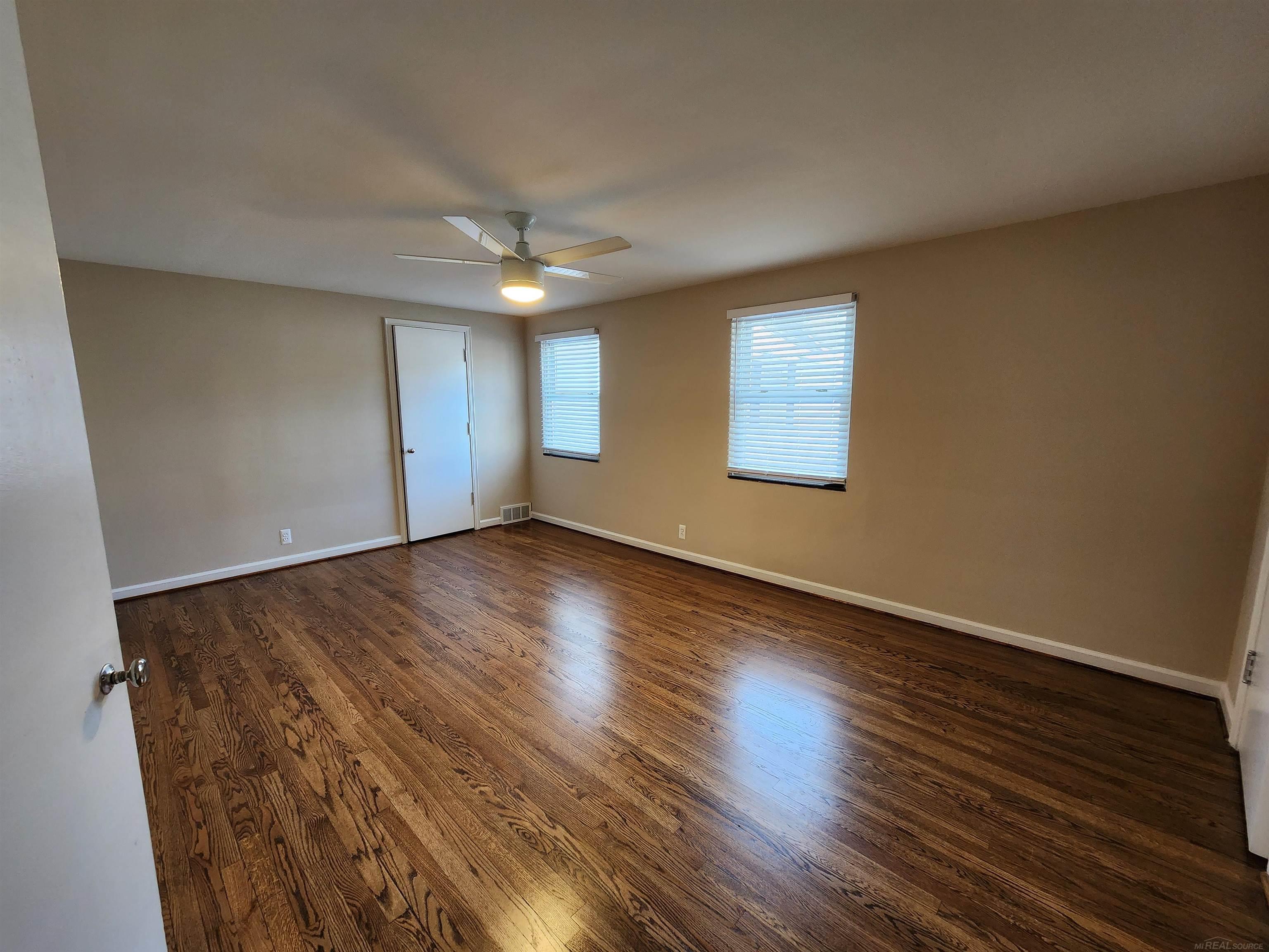 343 Rivard Boulevard Grosse Pointe, MI 48230 - Photo 21 of 31
