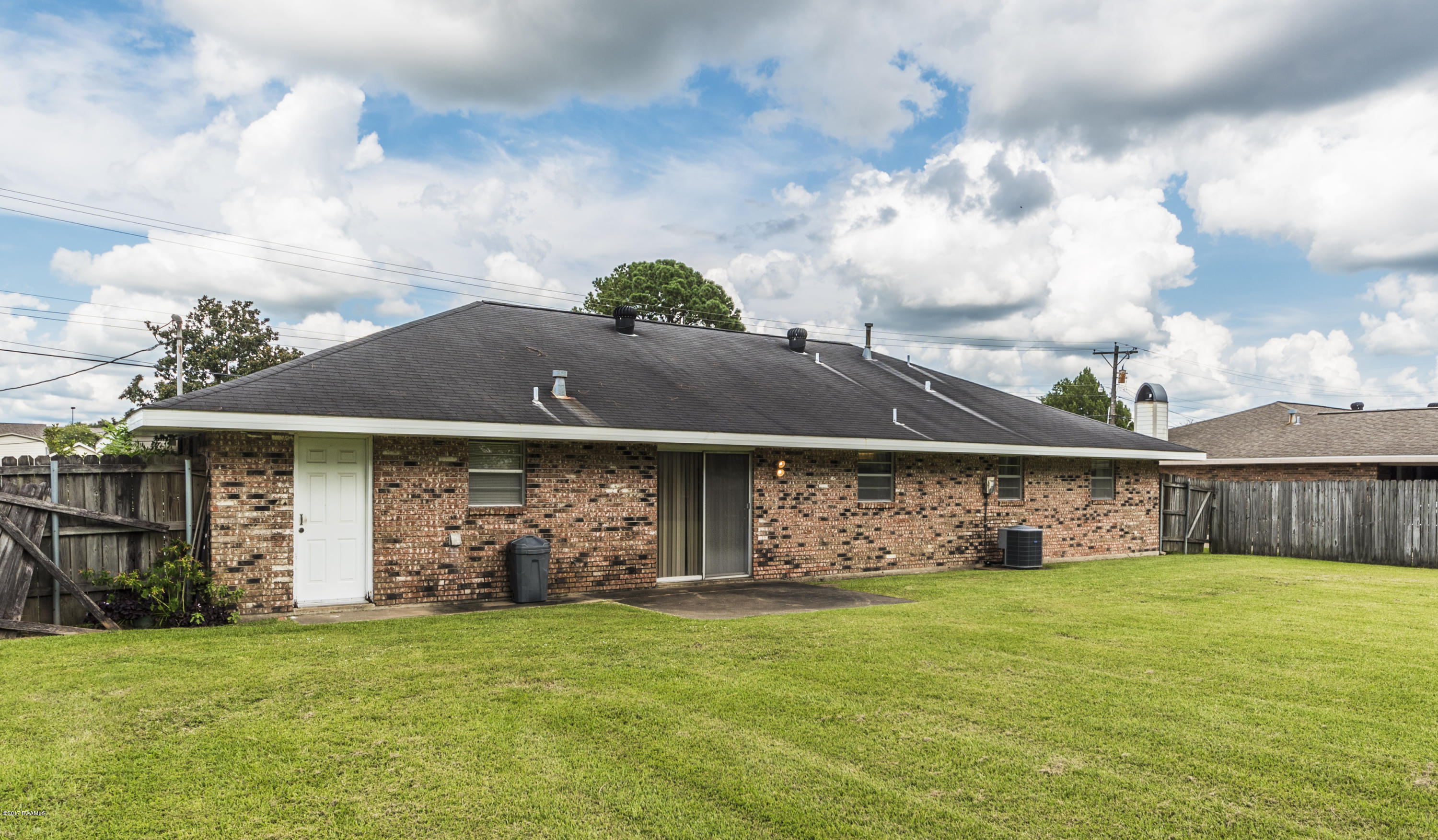 205 Ole Colony Road Lafayette, LA 70506 - Photo 6 of 7 Back 1