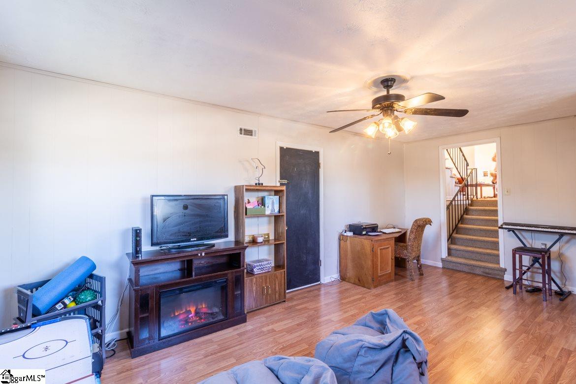 300 Jamestown Road Easley, SC 29640 - Photo 20 of 36