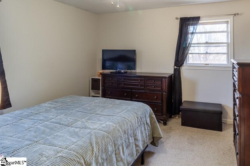300 Jamestown Road Easley, SC 29640 - Photo 25 of 36