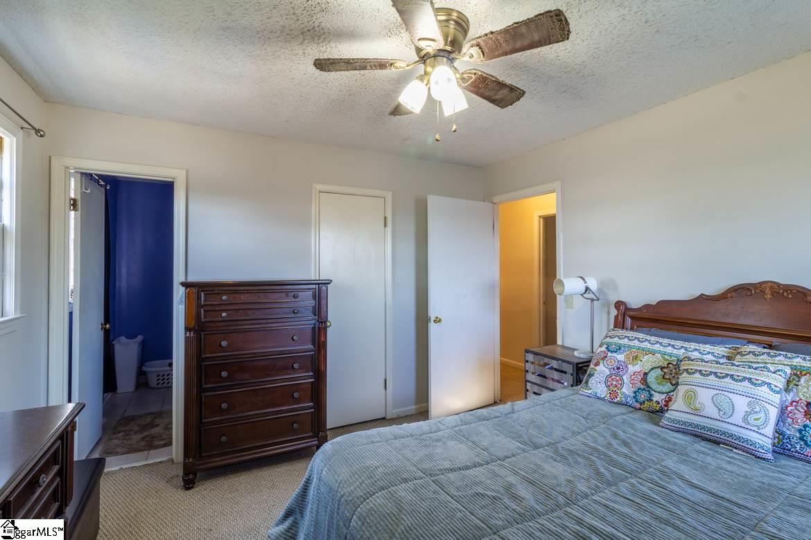 300 Jamestown Road Easley, SC 29640 - Photo 5 of 36