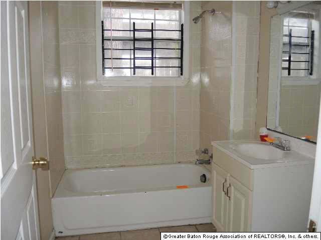 1108 Julia Street Baton Rouge, LA 70802 - Photo 4 of 12 Gallery Image 4