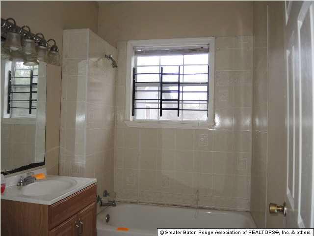 1108 Julia Street Baton Rouge, LA 70802 - Photo 10 of 12 Gallery Image 10